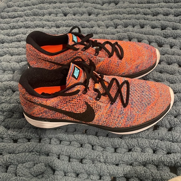 Nike Flyknit Lunar 3, Men’s Size 11 —- RARE find - Picture 5 of 9
